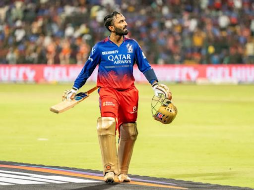 Dinesh Karthik RETURNS to RCB as Batting Coach, Mentor Ahead of IPL 2025