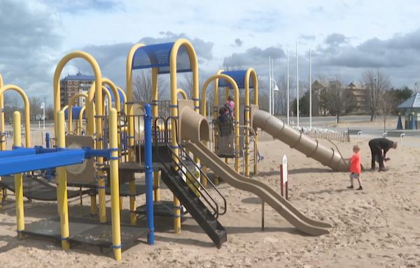 $10,000 grant to benefit Silver Beach playground