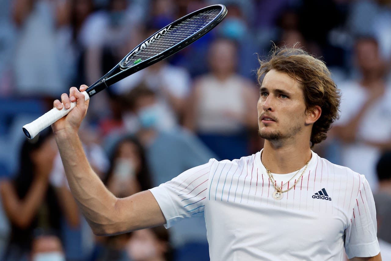 Alexander Zverev vs. Alex de Minaur FREE LIVE STREAM (6/5/24): Watch French Open online | Time, TV, channel