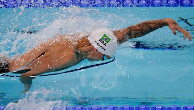 Beatriz Dizotti fica em 7º nos 1500m livres e Katie Ledecky bate novo recorde