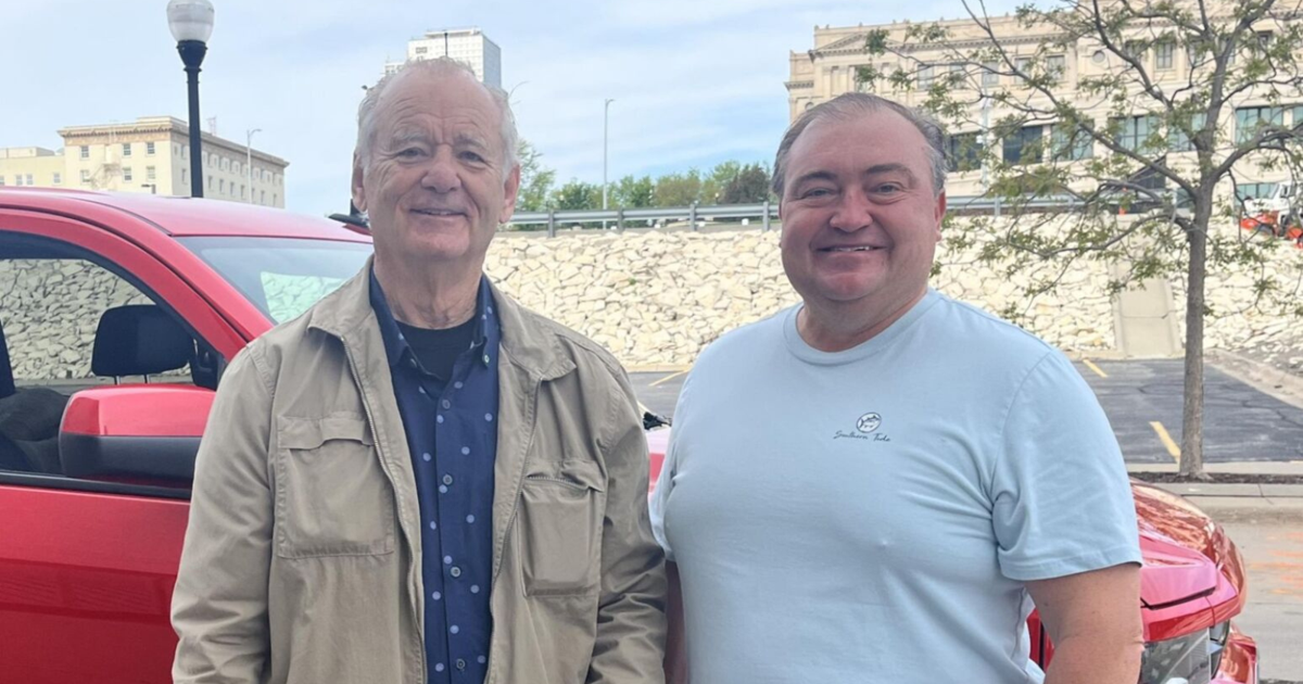 Bill Murray makes lasting impression while in Omaha for Berkshire Hathaway meeting