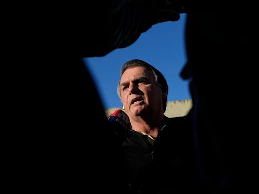 La larga lista de problemas legales que enfrenta el expresidente de Brasil Jair Bolsonaro