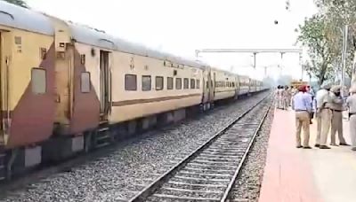 Somnath Express halted for 6 hrs in Punjab's Ferozepur after bomb threat, hoax caller held in Bengal