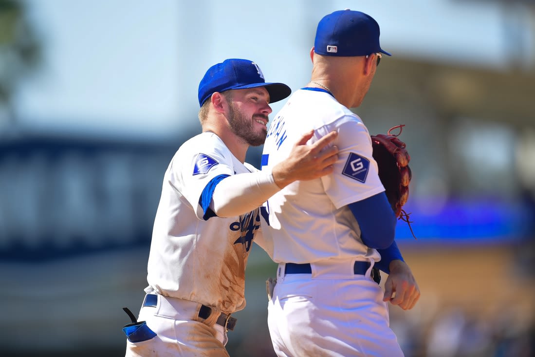 Deadspin | Dodgers aim to carry momentum on road into opener vs. Astros