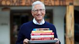 Bill Gates recomienda cuatros libros y una serie de Apple TV para las vacaciones