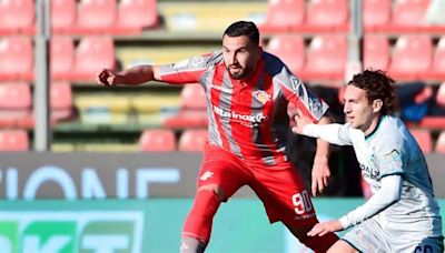 Pronostico Catanzaro-Cremonese, Vivarini contro Stroppa per il 4° posto