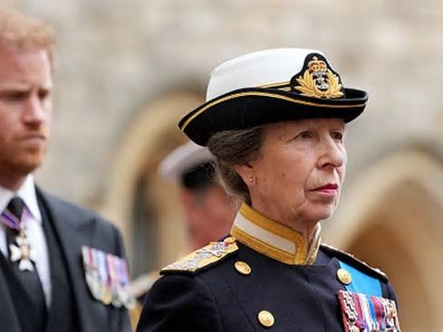 Princess Anne's heartbreaking confession about the Queen at Prince Philip's funeral