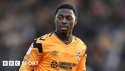 Sullay Kaikai: Forward extends Cambridge United contract