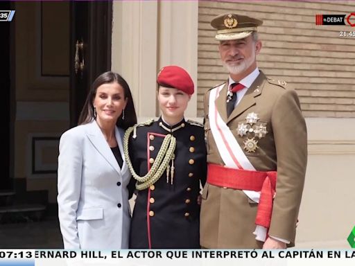 Alfonso Arús, del uniforme de la princesa Leonor con el rey Felipe y la reina Letizia: "Es el de 'Élite', me la imagino como Danna Paola"