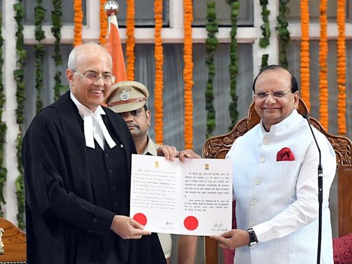 Justice Manmohan Takes Oath As 32nd Chief Justice of Delhi High Court