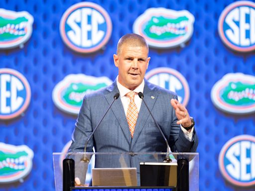 Florida's Billy Napier faces hot seat with brutal schedule. It would be better with Tennessee's cushy slate