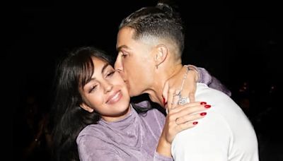 Cristiano Ronaldo toma 'prestado' del joyero de Georgina su reloj rosa de diamantes