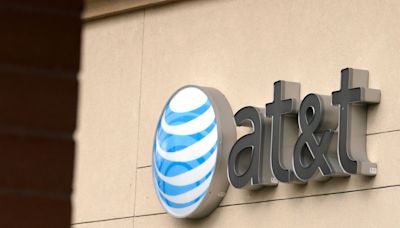 AT&T hackers stole six months' worth of text and call logs