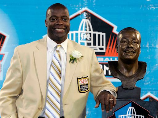 Washington Commanders will retire Hall of Fame cornerback Darrell Green's No. 28 next season