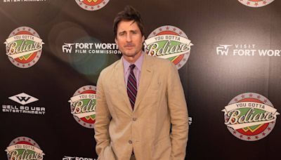 Luke Wilson stops by Fort Worth for premiere of baseball film ‘You Gotta Believe’