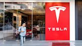 Tesla: Love Or Hate It? Survey Shows Huge Brand Image Gap Between Owners And Non-Owners - Tesla (NASDAQ:TSLA)