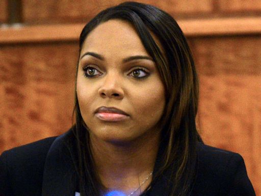 Aaron Hernandez's Fiancée Shayanna Jenkins Bashes 'Cruel' Jokes from Tom Brady's Netflix Roast: 'It's Sad'