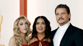 Oscars 2023: Salma Hayek y su hija Valentina Paloma cautivan con vestidos rojos