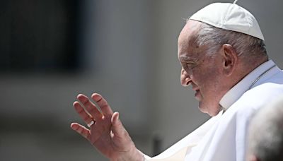 Papa Francisco, convidado do G7, quer mediar debate sobre utilização correta de IA