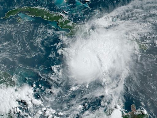 El huracán Beryl deja siete muertos en el Caribe en su camino hacia Jamaica