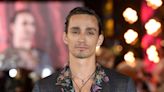 ‘The Umbrella Academy’ Star Robert Sheehan To Lead ‘Withnail And I’ Stage Adaptation