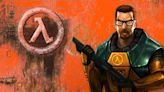 Gamer Makes Unexpected Discovery in Used Half-Life Game Box