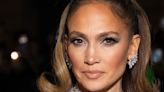 Spotted: Jennifer Lopez defying the laws of gravity with a (almost) 90 degree ponytail