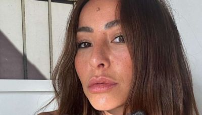 Sabrina Sato exibe corpo delineado ao usar look luxuoso