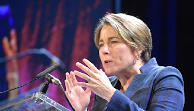 Healey hits the trail ... for housing