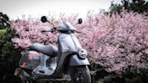 試駕報告》古典優雅與潮流科技的完美結合！Vespa GTV 300 令人一眼難忘 - 自由電子報汽車頻道