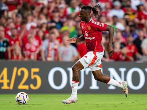 West Ham confirm the signing of Aaron Wan-Bissaka from Manchester United