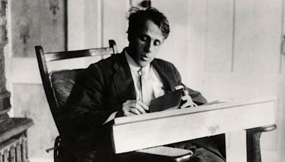 Robert Frost and the pedagogical path less traveled - The Boston Globe