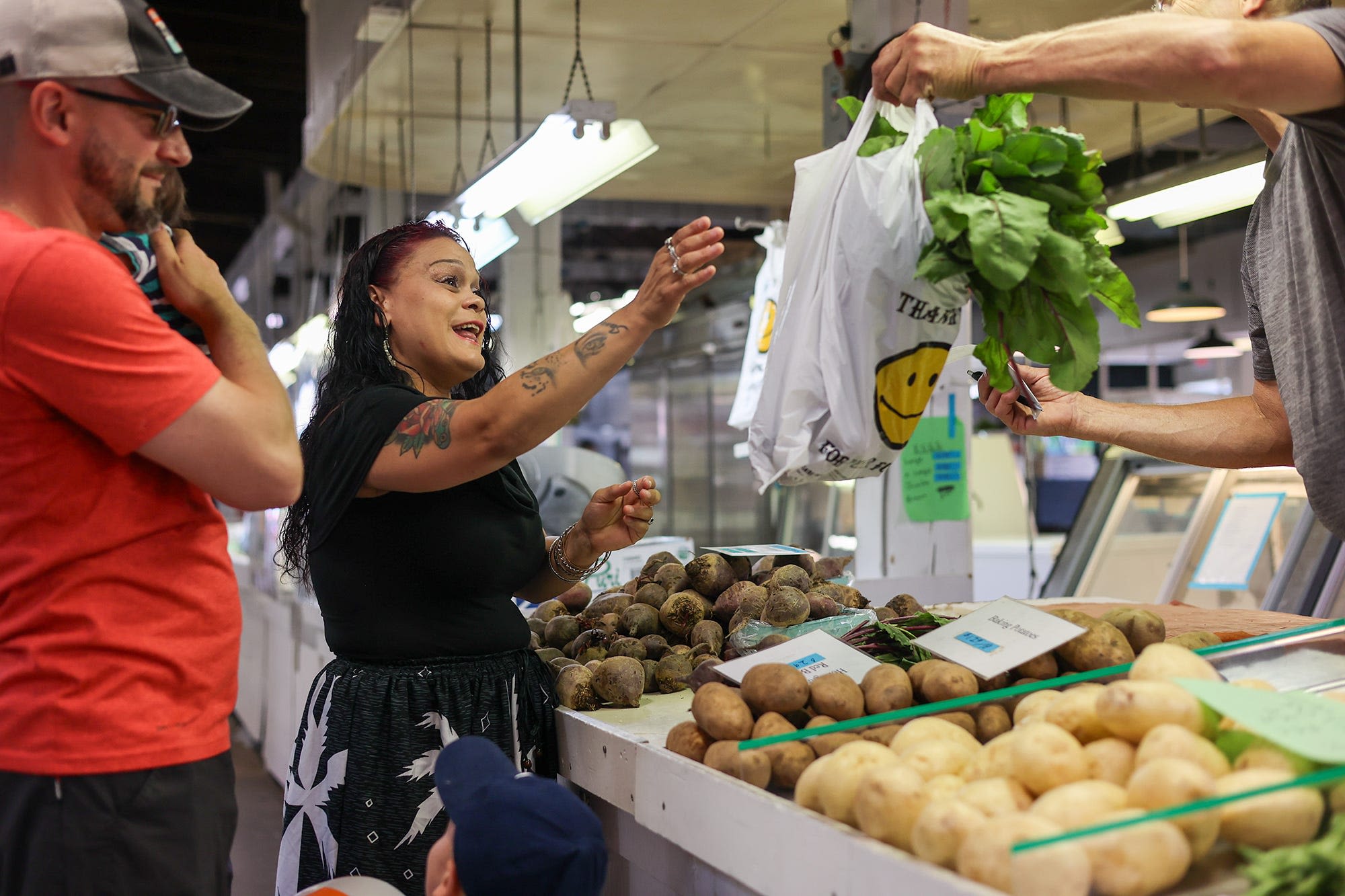 Hy-Vee becomes the first retailer in Iowa to offer WIC online shopping and grocery pick-up