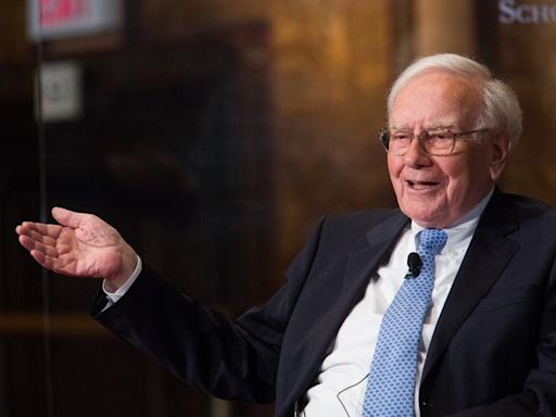 Highlights From Warren Buffett’s Berkshire Hathaway Annual Meeting