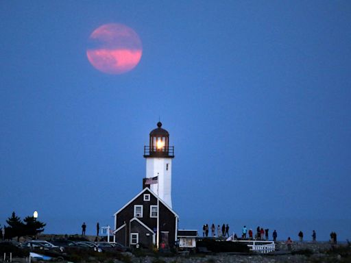 October's full moon will be biggest supermoon of 2024. What to know about Hunter's Moon