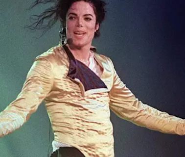 Michael Jackson's autopsy reveals startling facts: bald head, empty stomach, vitiligo, tattooed lips and more