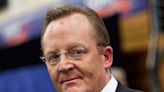 WBD Taps Former Obama Press Secretary Robert Gibbs to Run PR