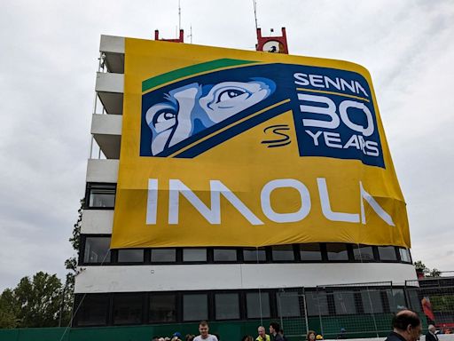 F1 – Minuto de silêncio e muita emoção: Ímola homenageia Senna