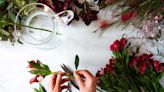 How Long Can Cut Flowers Last Without Being in Water? We Share the Answer