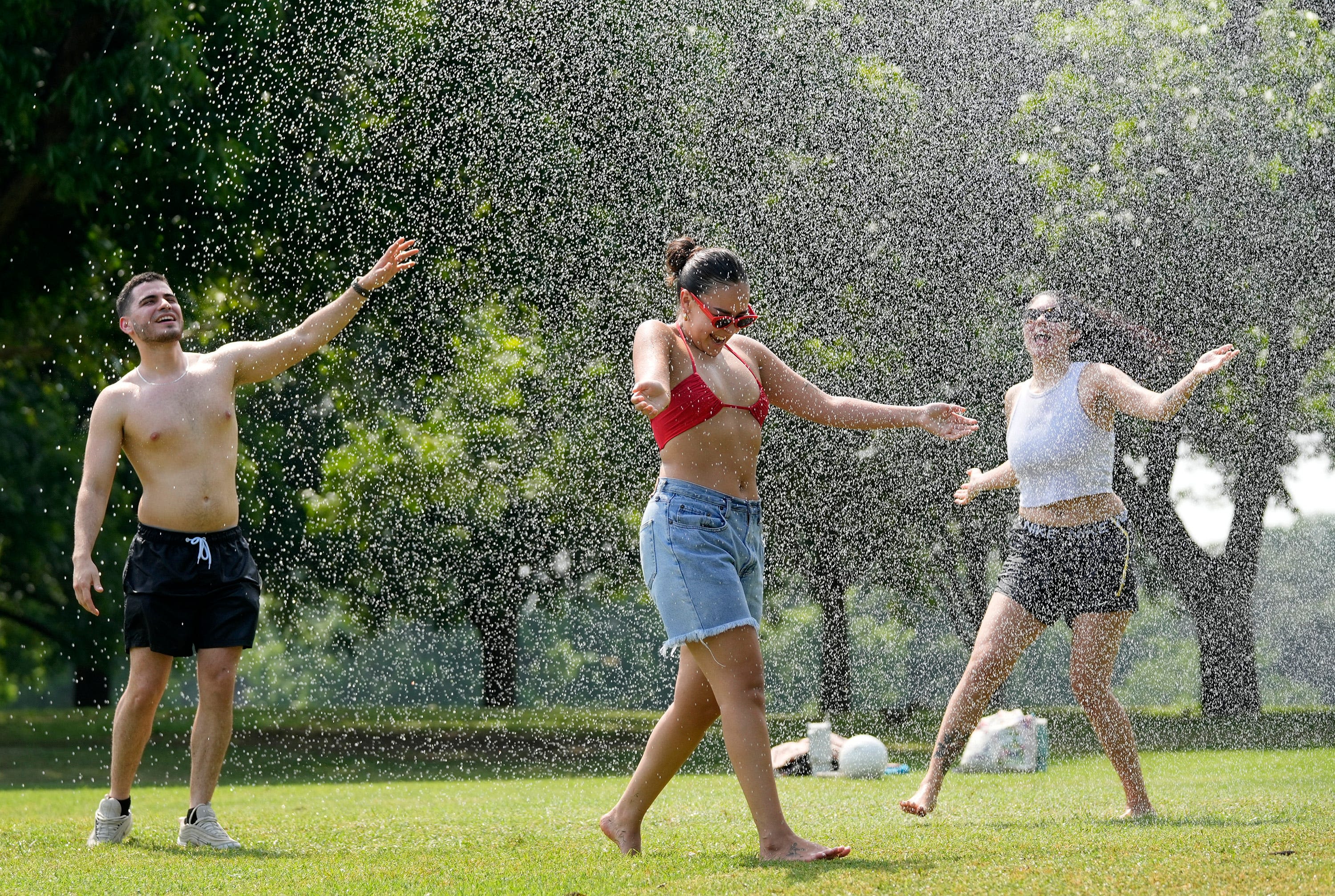 Heat-related illnesses rising in Austin amid climate change, officials say