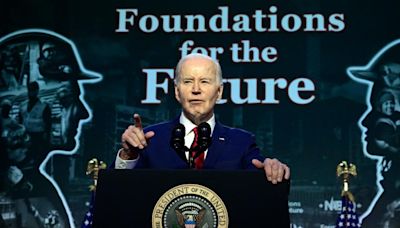 Biden reads out ‘pause’ instruction during speech to union members in gaffe reminiscent of Ron Burgundy