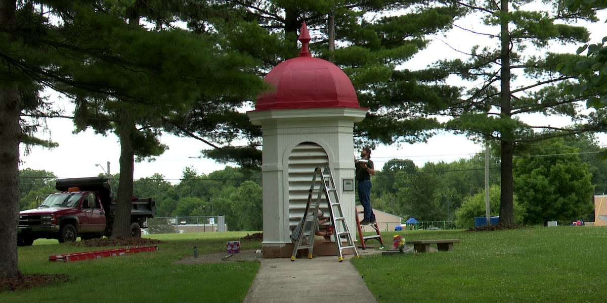 Memorial at Bath School Museum receiving fresh coat of paint