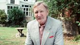 Harry Potter Star Leslie Phillips Dead at 98