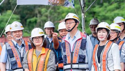 市長視察大嵙崁清淤輸送道路工程 預計114年6月通車