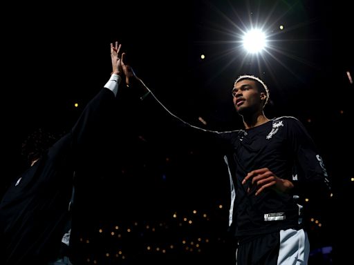 NBA》Wembanyama全票獲選新人王 聯盟安排眾多傳奇球星送上祝賀影片