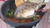 東石魚市場白鯧每公斤2500 金銀鯧成首選