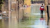 Nível do lago Guaíba ultrapassa cota de alerta em Porto Alegre