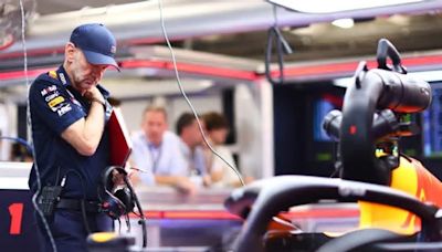 Adrian Newey svela un punto debole della Red Bull e alimenta le speranze Ferrari: “Soluzione nel 2025”
