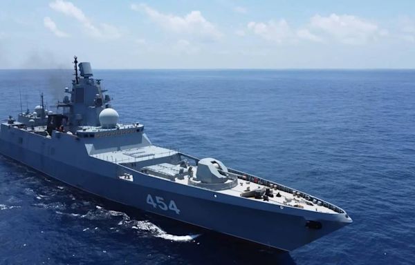 Russian warships, including nuclear sub, missile frigate, will arrive in Cuba next week