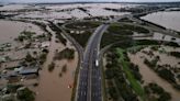 Cheias no Rio Grande do Sul persistem com águas a chegar a níveis históricos